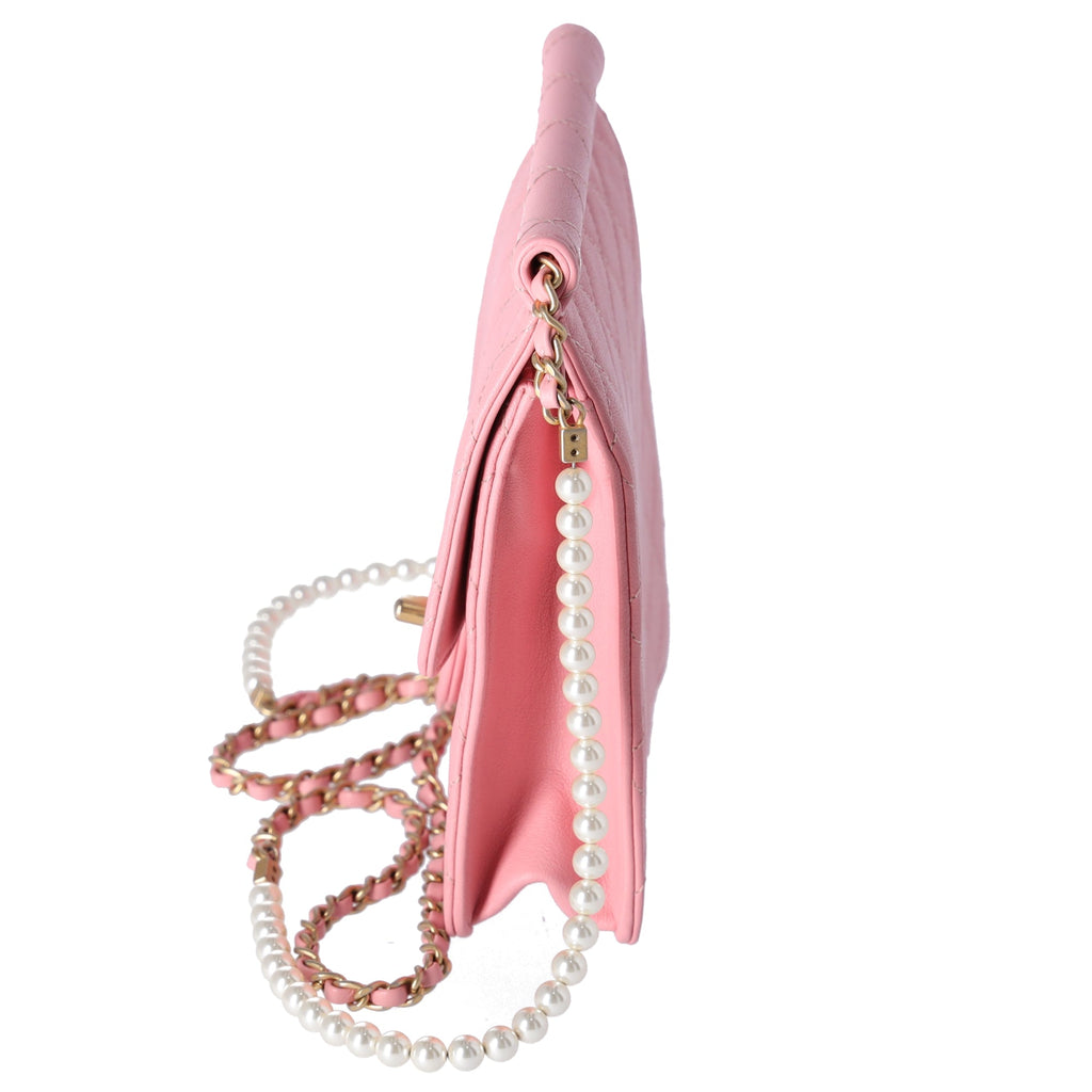 CHANEL Chic Pearls Flap Crossbody Pink Lambskin Quilted